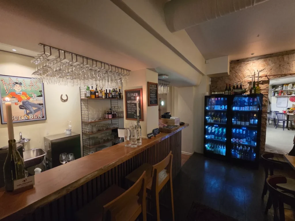 Bar och matsal på Lilla Gästabud